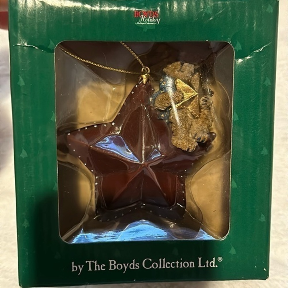 Boyd’s Collection Christmas Ornament Vintage Bear on Star